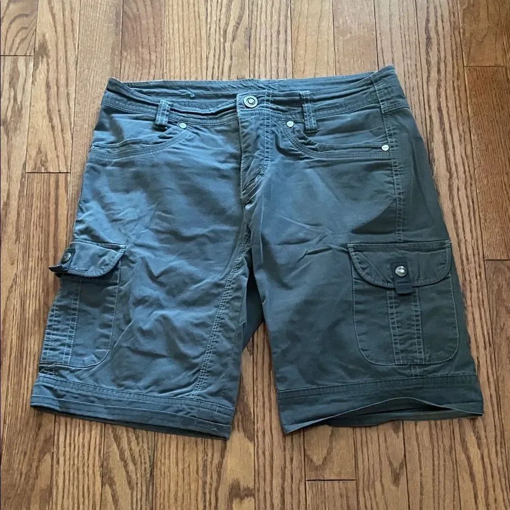 Kuhl Gray Cargo Shorts Women’s Sz 4